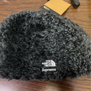 Supreme The North Face High Pile Fleece Beanie